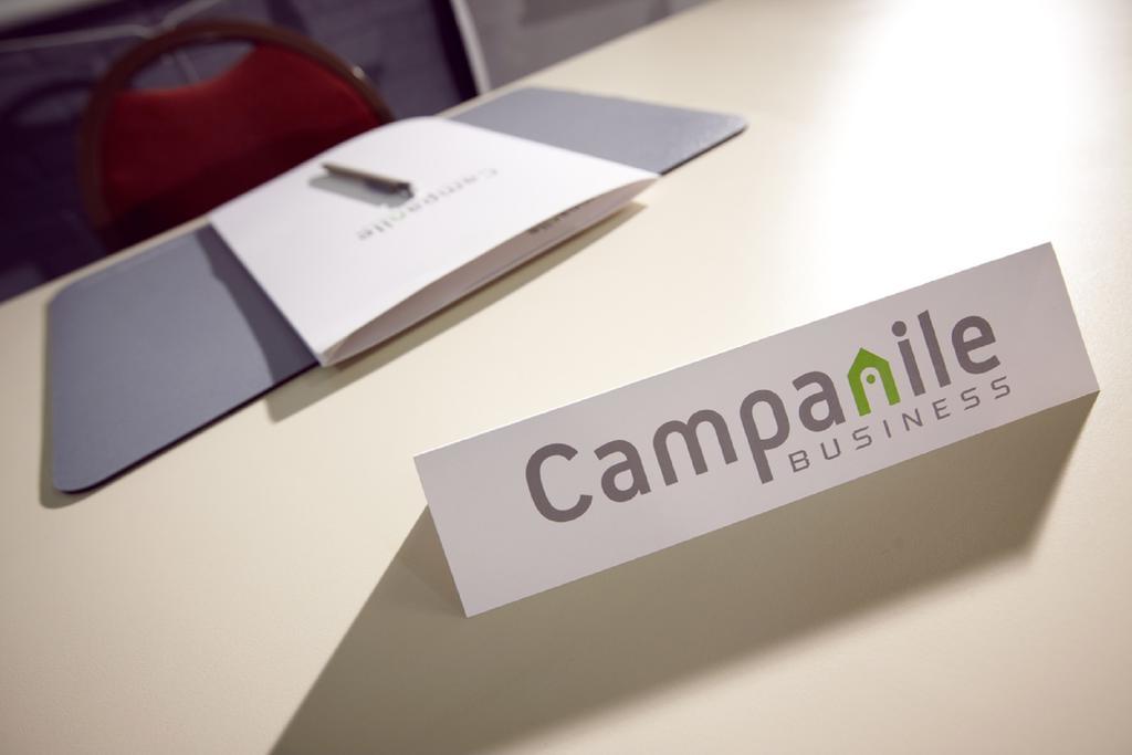 בוק Campanile Versailles Buc מראה חיצוני תמונה